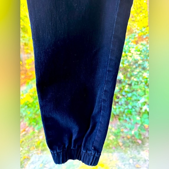 V.I.P. Unisex Dark Blue Cargo Jeans with utility pockets size 7-8. Front snap - Picture 5 of 9